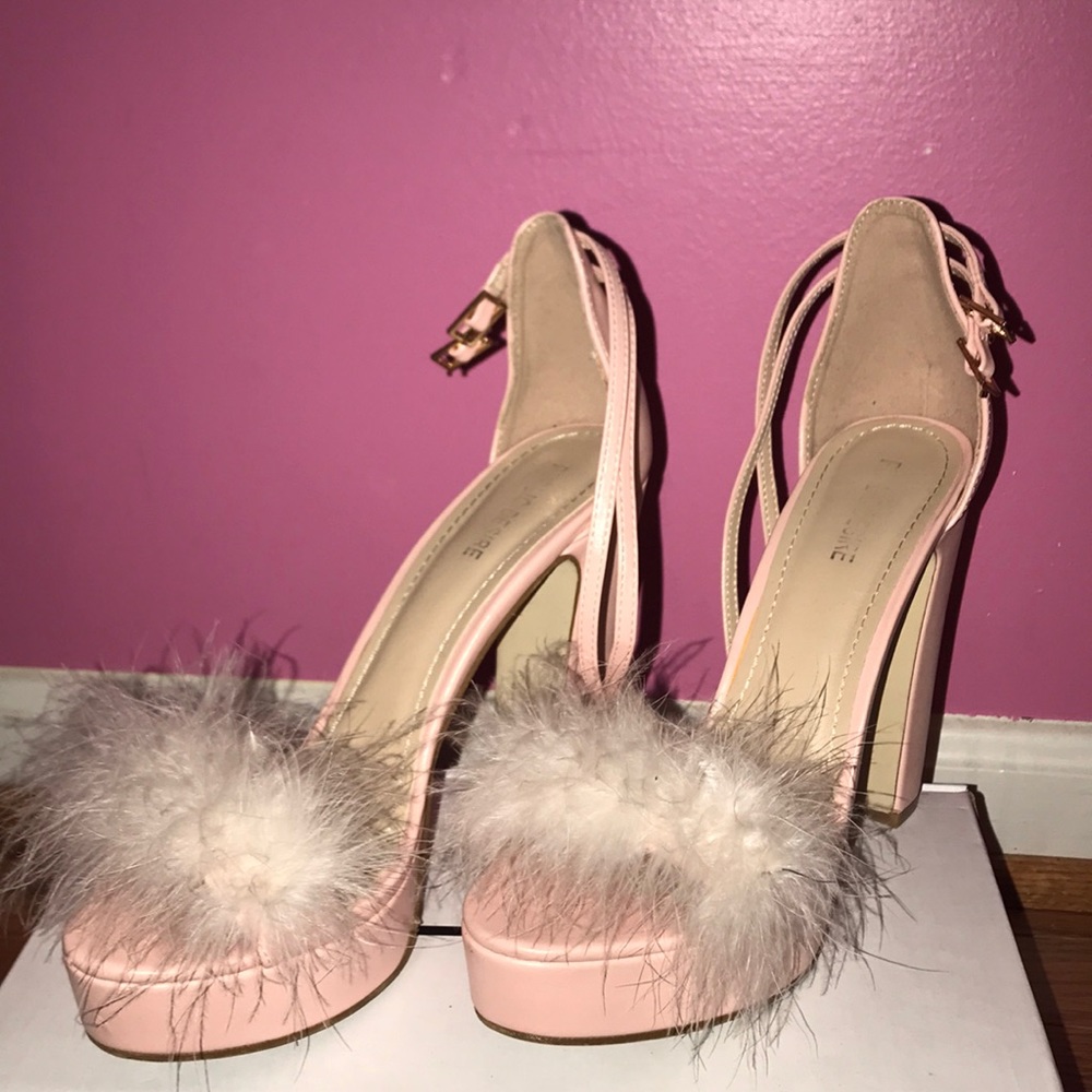 Fur Heels!